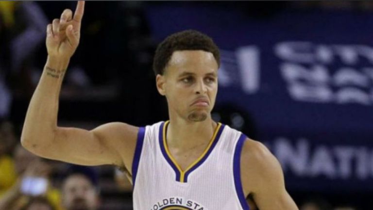 Stephen Curry, en un juego con Golden State Warriors