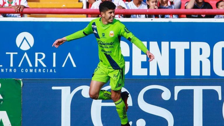 Vargas celebra el primer gol del encuentro 