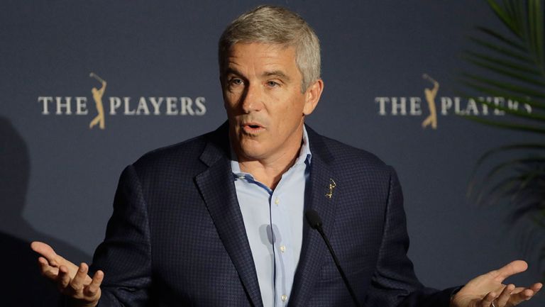 Jay Monahan durante un evento de PGA