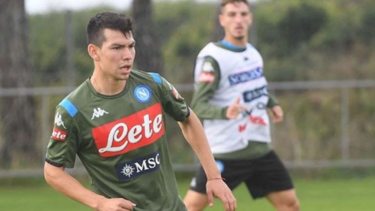 Chucky Lozano en un entrenamiento con el Napoli