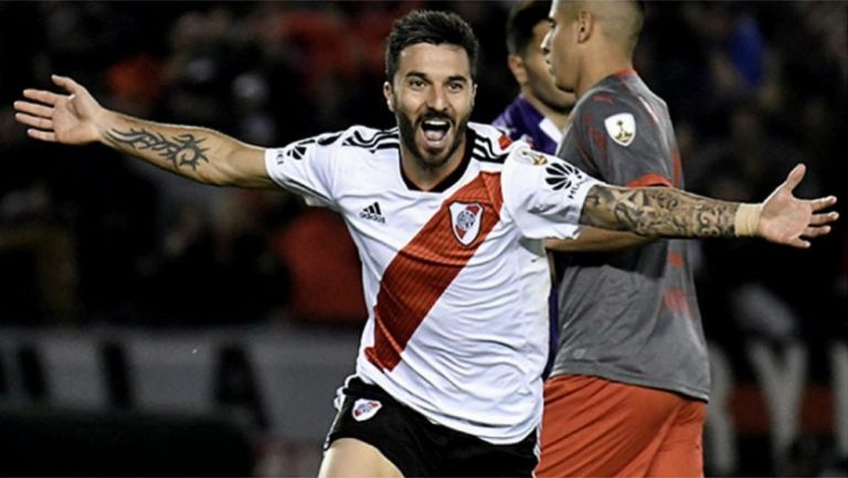 Ignacio Scocco, en festejo con River