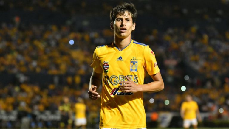 Jürgen Damm en acción con Tigres