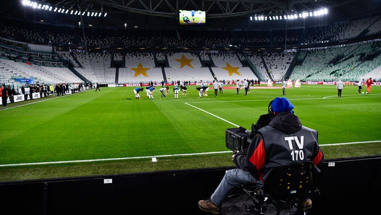 Jugadores entrenan en el Juventus Stadium