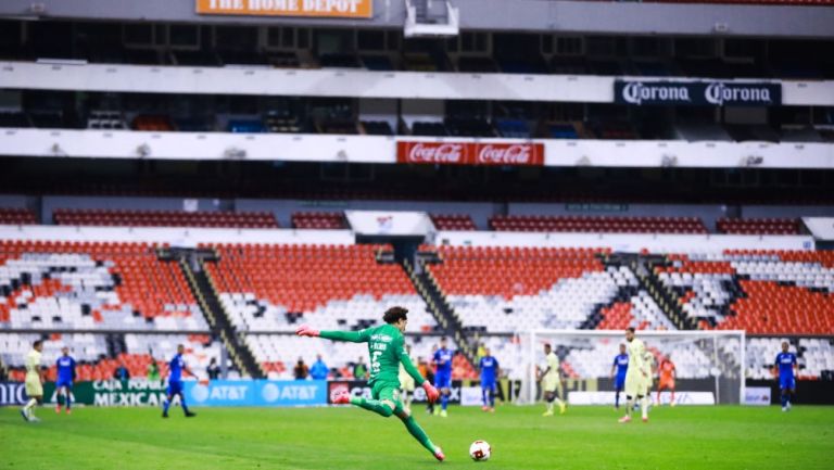 Partido entre América y Cruz Azul a puerta cerrada