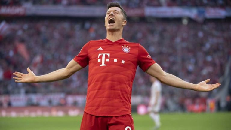 Lewandowski celebra una anotación con el Bayern Munich