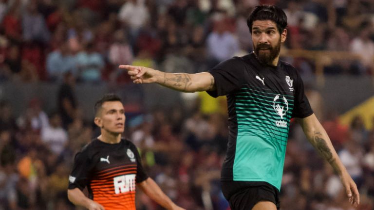 Sebastián Abreu suma 435 goles en su carrera como profesional