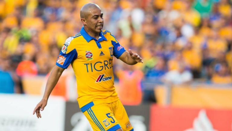 Egidio Arévalo en partido con Tigres