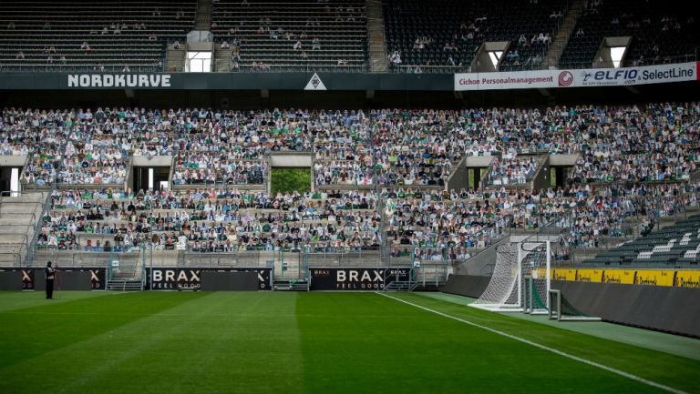 Gladbach y su público de cartón