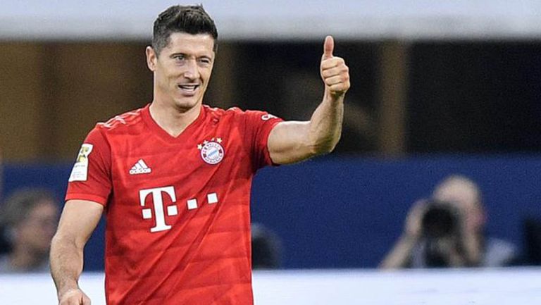 Robert Lewandowski celebra una anotación con el Bayern