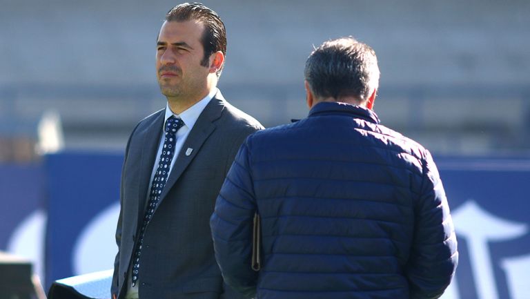 Beltrán, durante una visita a CU como directivo de Gallos Blancos