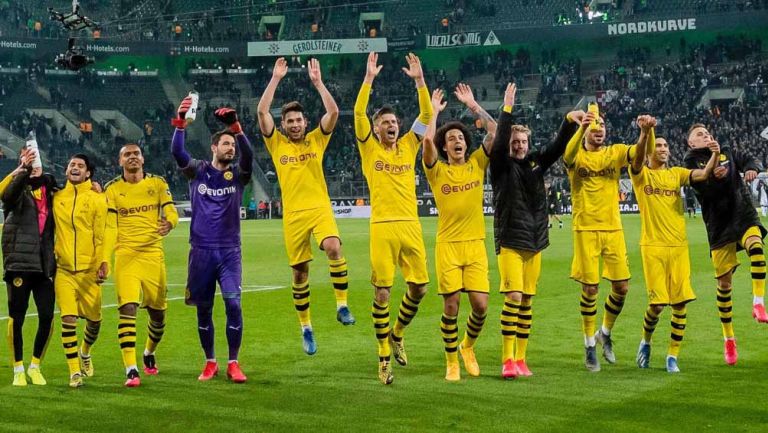 Jugadores del Dortmund tras un duelo en Bundesliga 