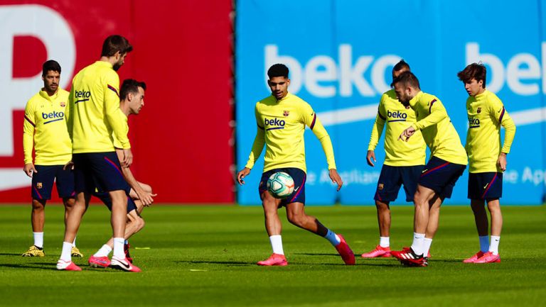 Real Madrid y Barcelona volvieron a entrenar en grupos