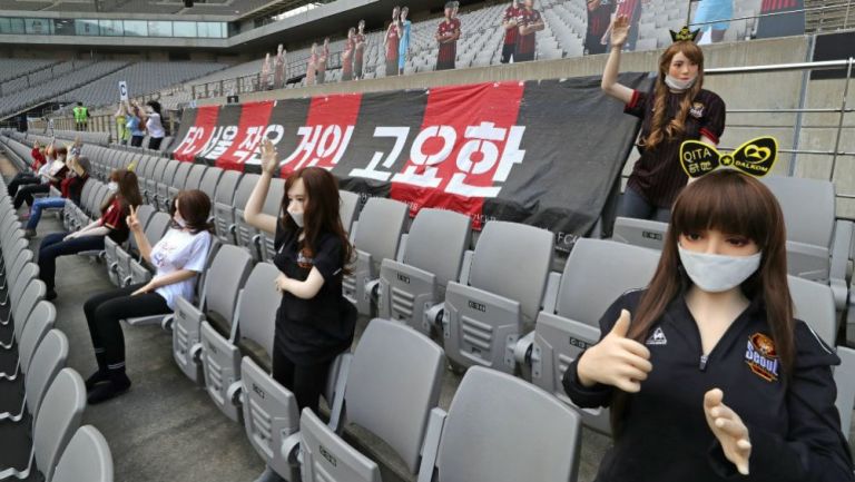 FC Seoul se disculpó por colocar muñecas sexuales en las gradas