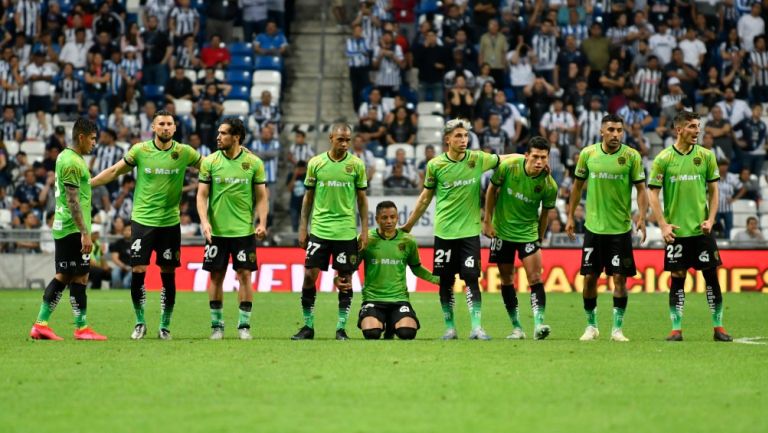 Jugadores de Juárez durante una tanda de penaltis