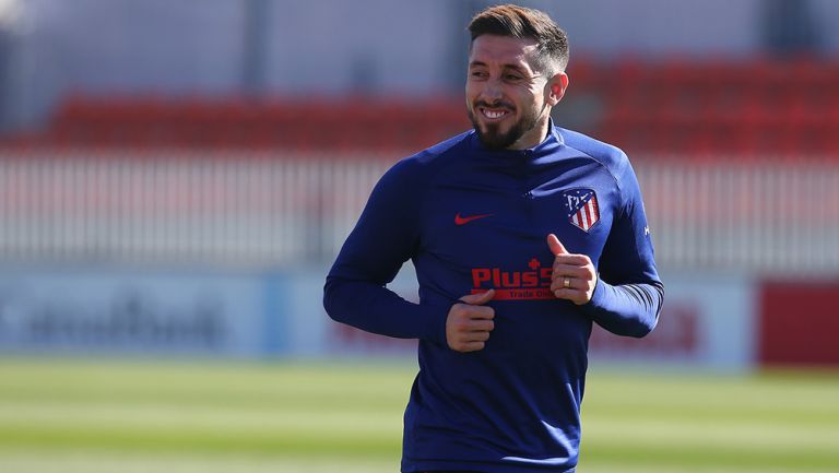 Héctor Herrera durante un entrenamiento con el Atlético