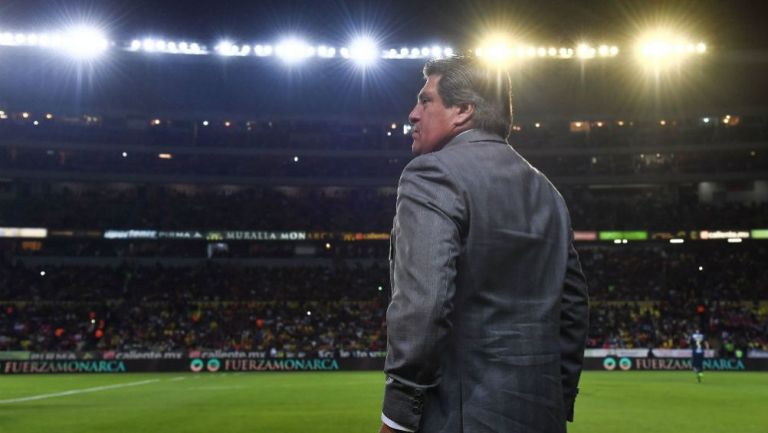 Miguel Herrera en el Estadio Morelos