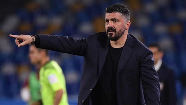 Gennaro Gattuso durante un partido con Napoli