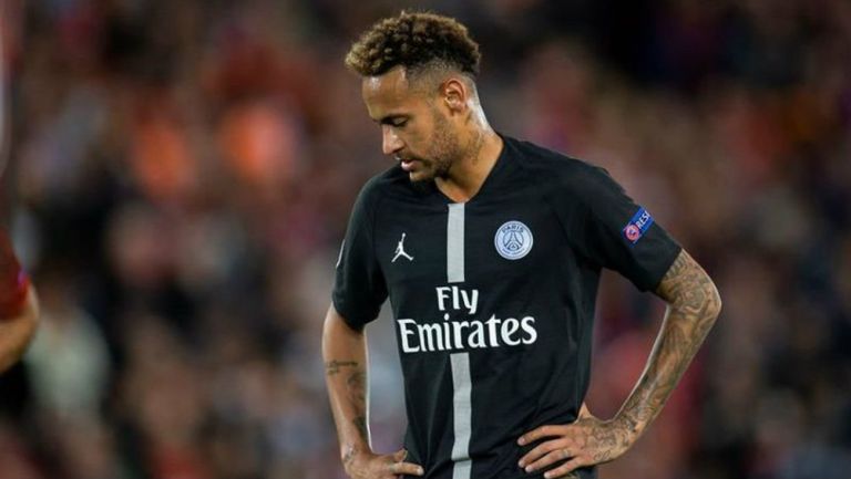 Neymar, denunciado por homofobia en Brasil