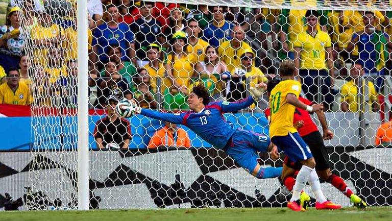 Así fue la atajada de Memo Ochoa a Neymar en Brasil 2014 