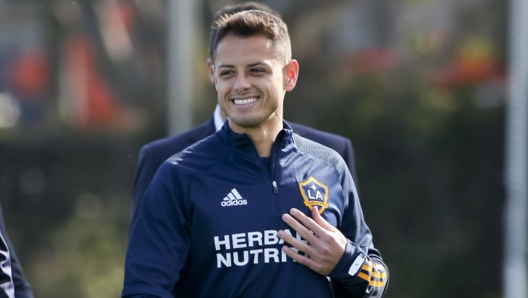 Javier Hernández firmó con Herbalife Nutrition