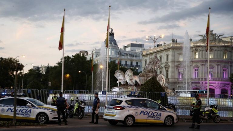 Seguridad en la Fuente de Cibeles tras el campeonato del Real Madrid