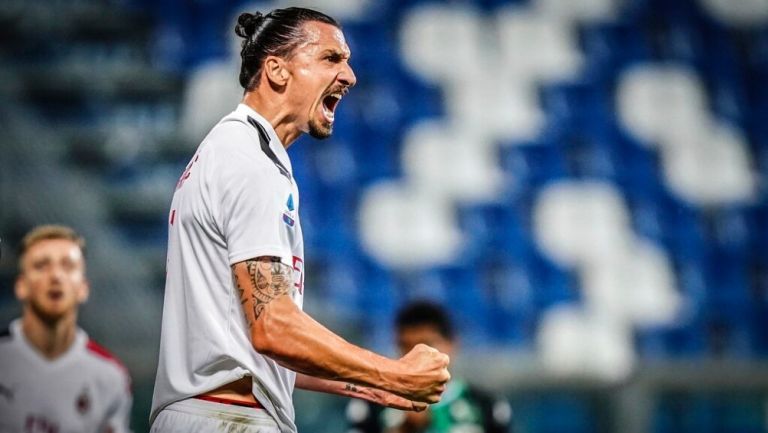 Ibrahimovic durante un partido con el AC Milan