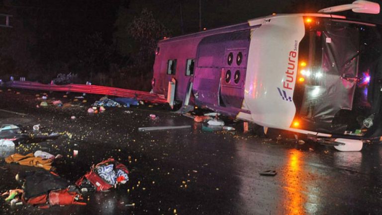 Así terminó el camión tras el accidente en la México-Toluca 