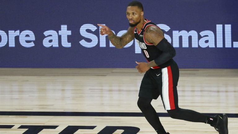 Damian Lillard en partido de la NBA