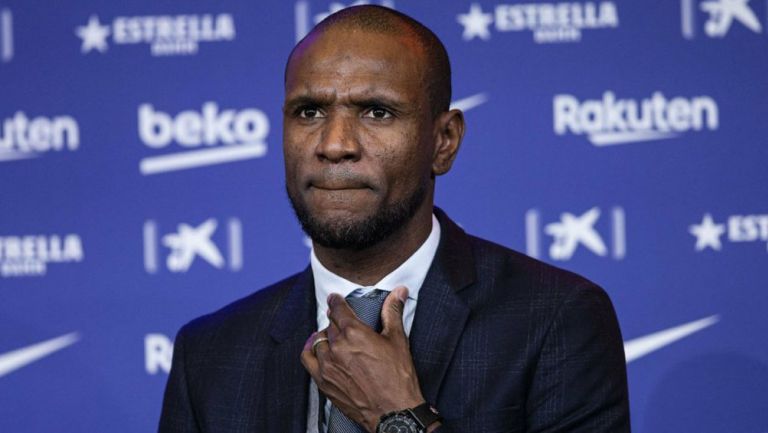 Éric Abidal durante una conferencia de prensa 