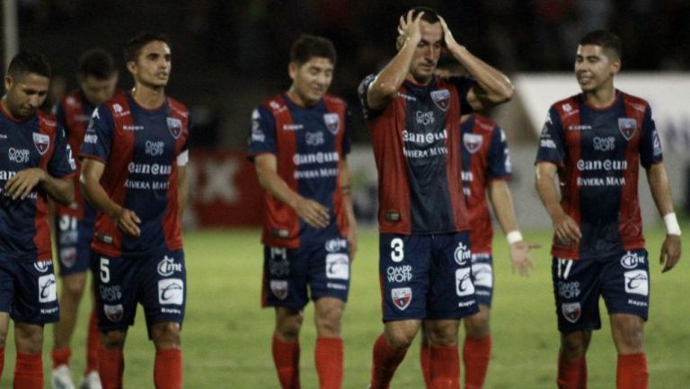 Jugadores del Atlante en lamento en actividad de Copa MX