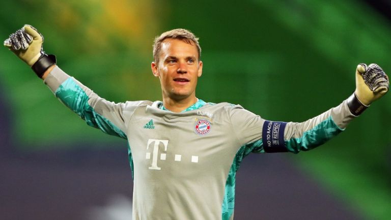 Manuel Neuer durante un partido con Bayern Munich