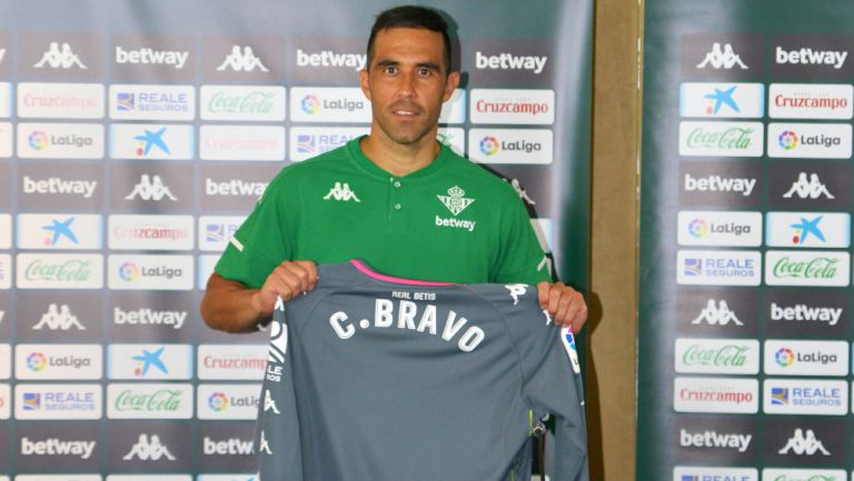 Claudio Bravo en presentación