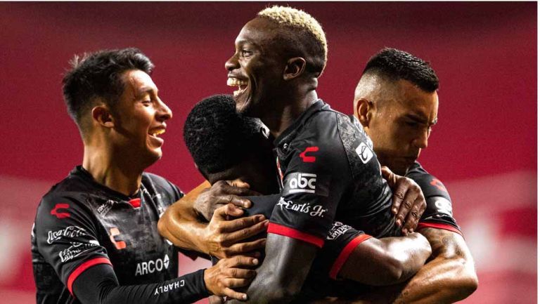 Xolos festeja anotación de Castillo