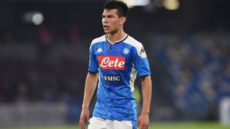 Lozano en partido con Napoli