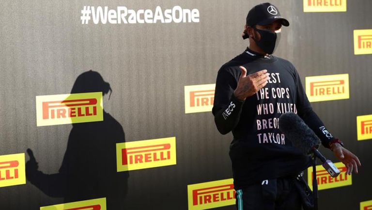 Lewis Hamilton 'alza' la voz en contra del racismo