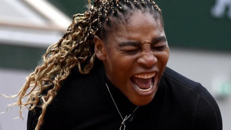 Roland Garros: Serena Williams anunció su retirada en segunda ronda por una lesión 