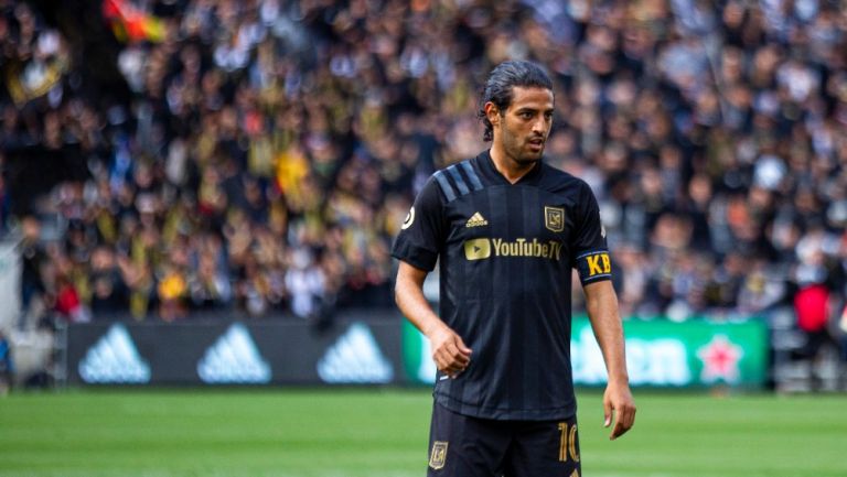 Carlos Vela durante un partido con LAFC