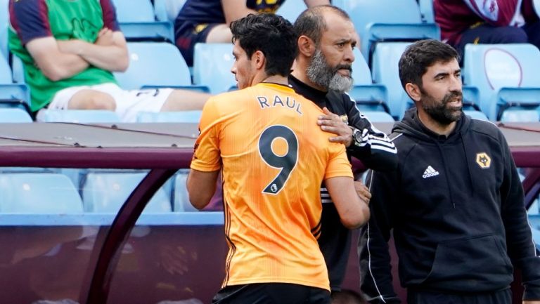 Jiménez y Espírito Santo durante un partido de Wolves