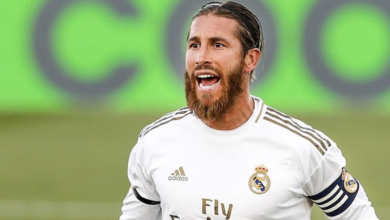 Sergio Ramos durante un duelo con el Real Madrid 