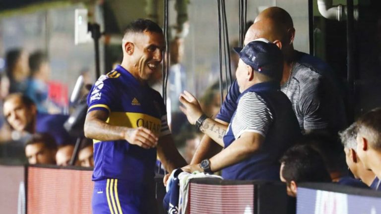 Carlos Tevez y Maradona