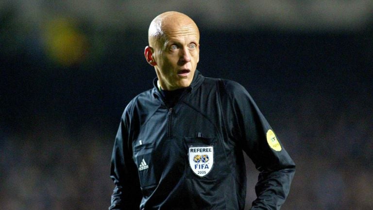 Pierluigi Collina en partido