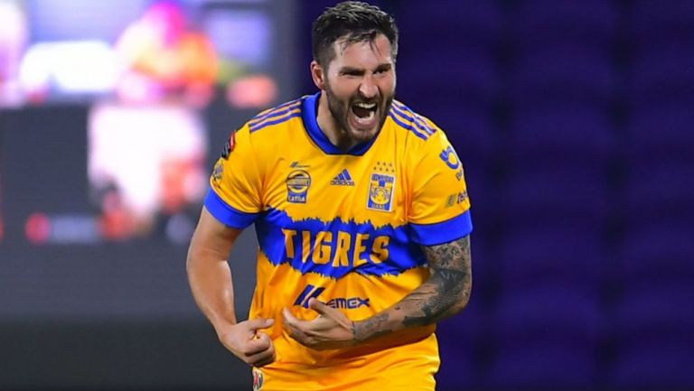 André-Pierre Gignac celebrando una de sus anotaciones ante LAFC