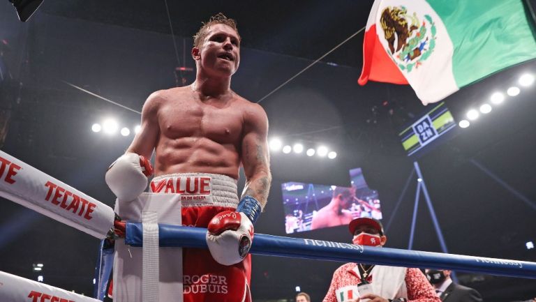 Canelo Álvarez fue nominado a mejor boxeador del año