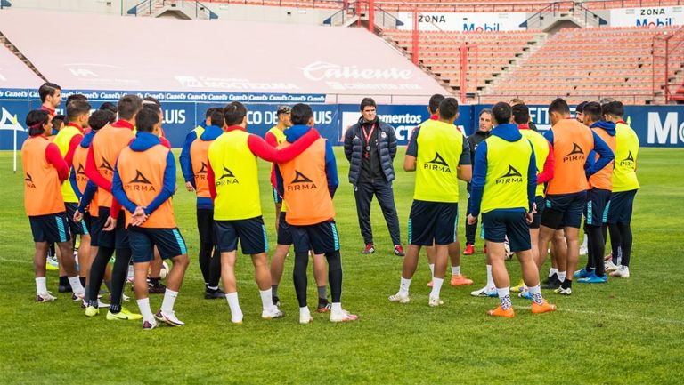 Leonel Rocco en charla previa a la práctica de San Luis