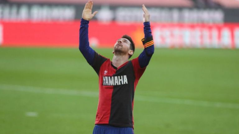 Messi homenajeó a Maradona con una playera de Newell's Old Boys