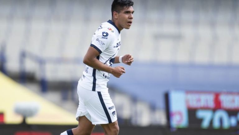 Emanuel Montejano durante juego ante Mazatlán FC