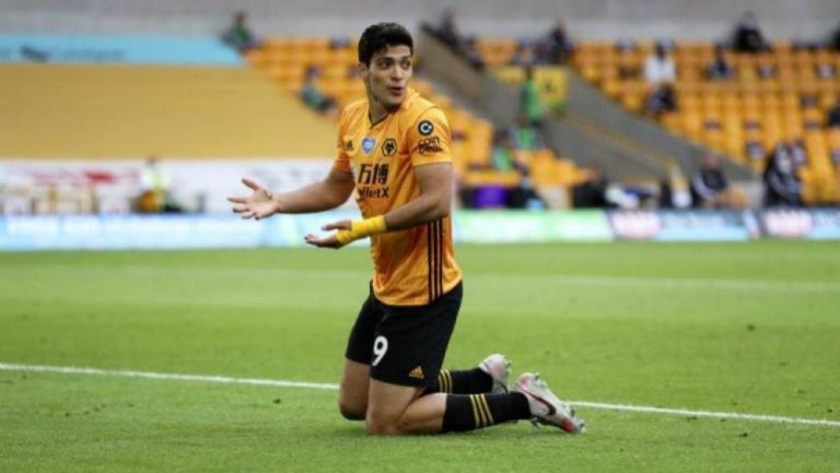 Raúl Jiménez en lamento con Wolverhampton