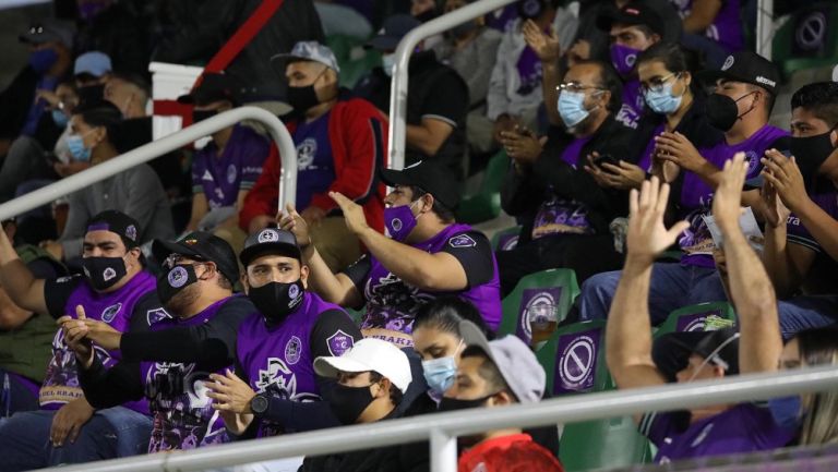 Afición de Mazatlán en el Estadio Kraken