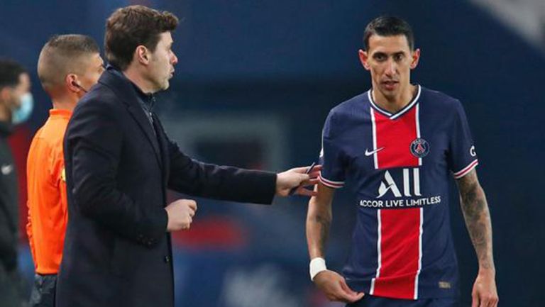 Pochettino y Di María durante un juego del PSG 