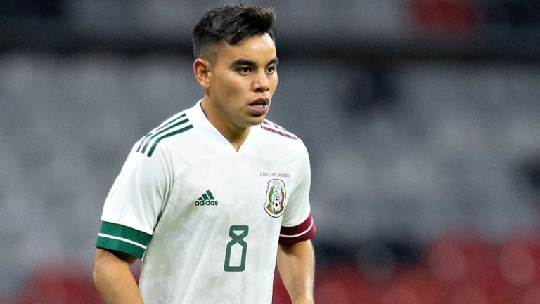 Carlos Rodríguez en un partido con la Selección Mexicana